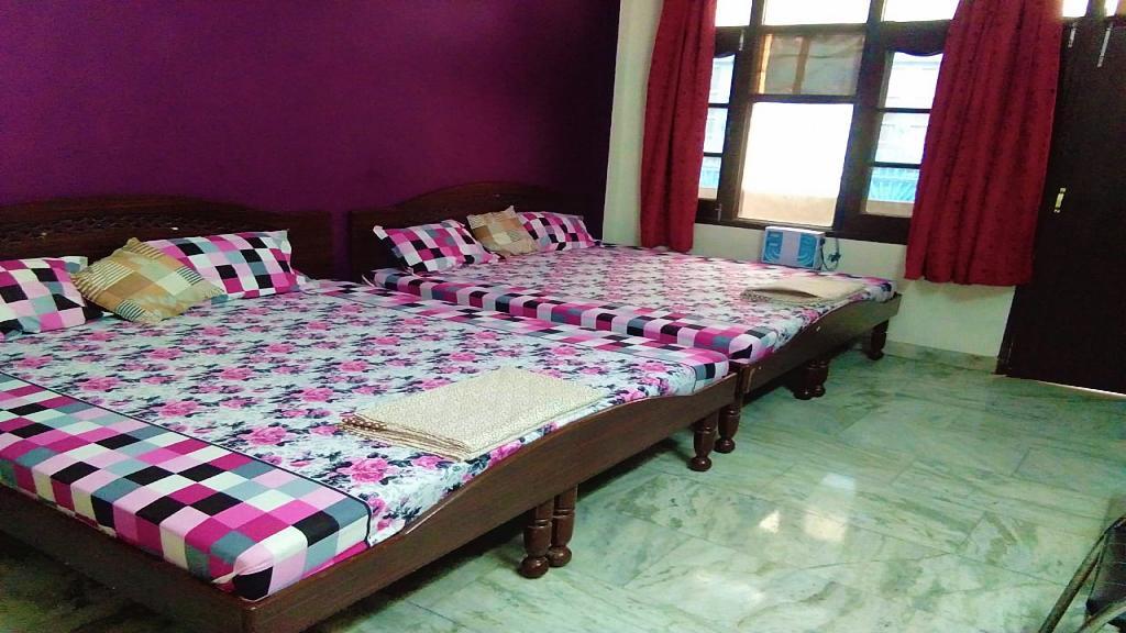 Guru Kirpa Guest House อัมริตสา ภายนอก รูปภาพ
